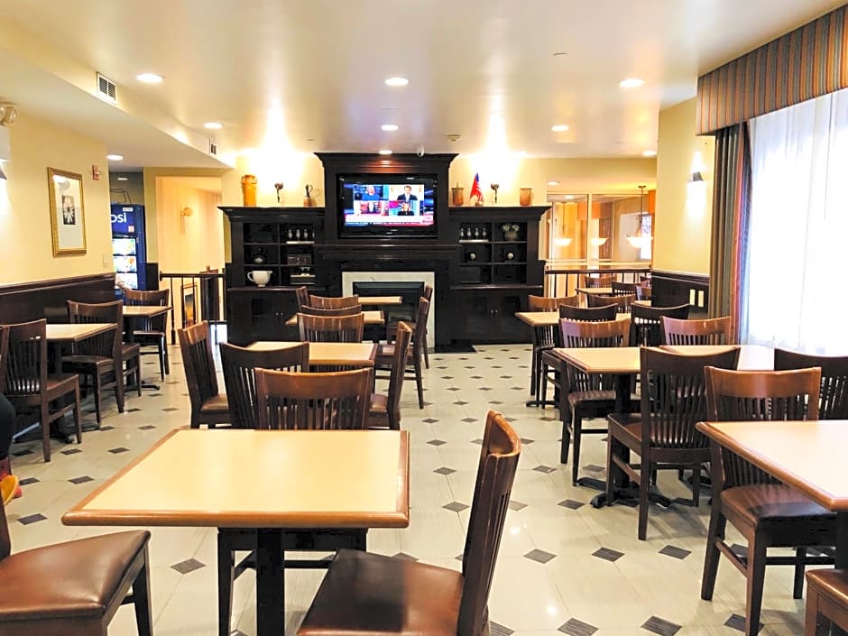 Queens County Inn and Suites