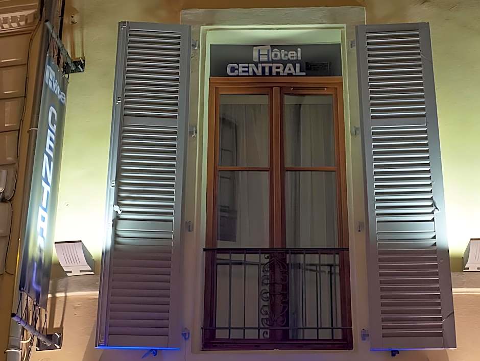 Central Hotel