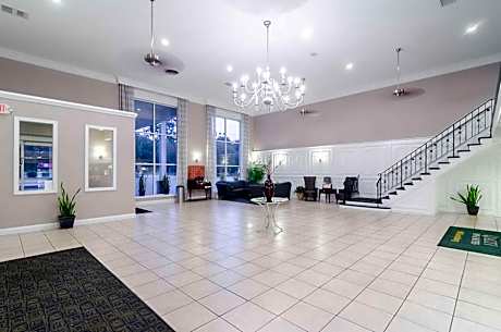 Suburban Studios Williamsburg Central