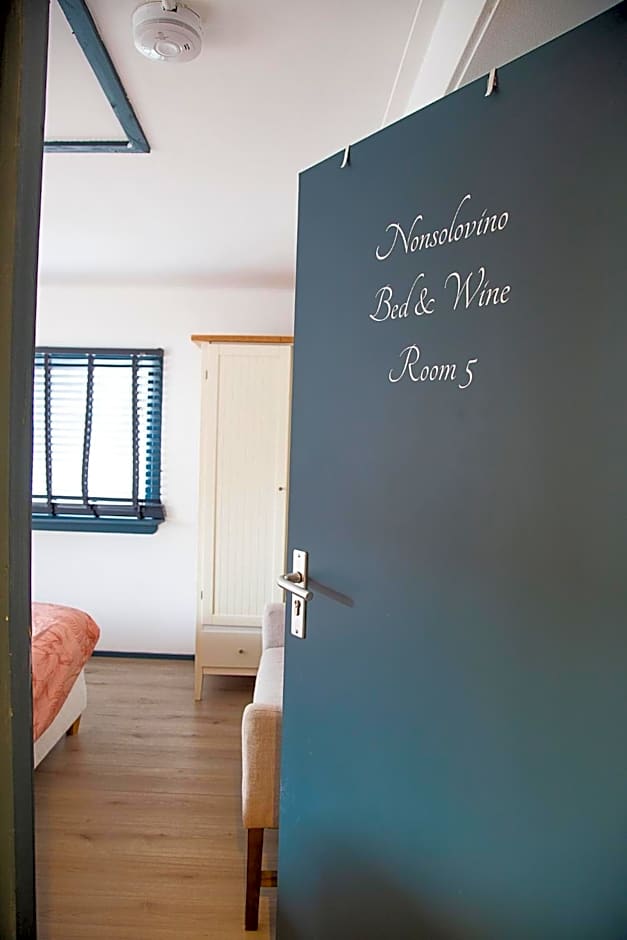 Bed and Wine Nonsolovino