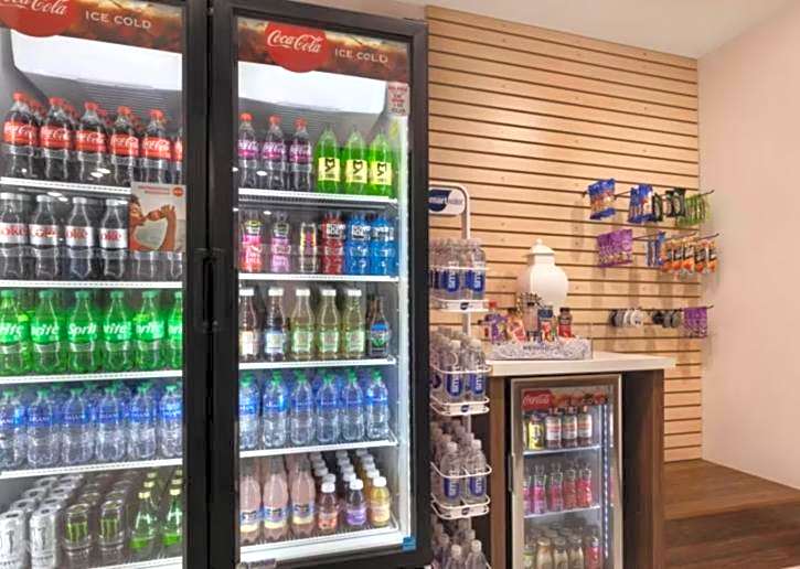 Holiday Inn Express & Suites - Detroit - Dearborn By IHG