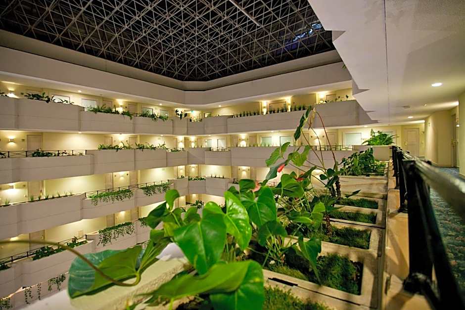 HS HOTSSON Hotel Leon