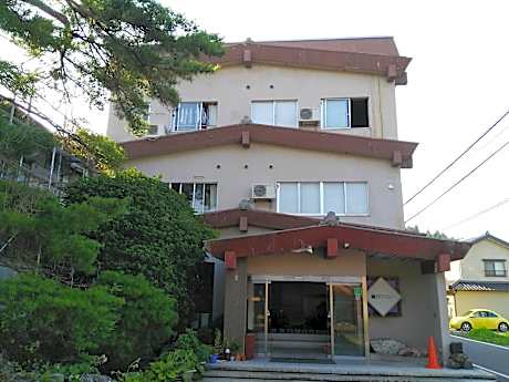 Iwamuro Slow Hostel