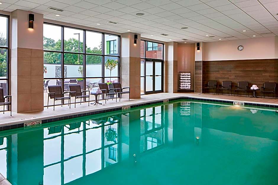 Courtyard by Marriott Minneapolis West