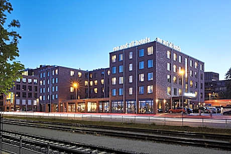 me and all hotel Kiel, by Hyatt