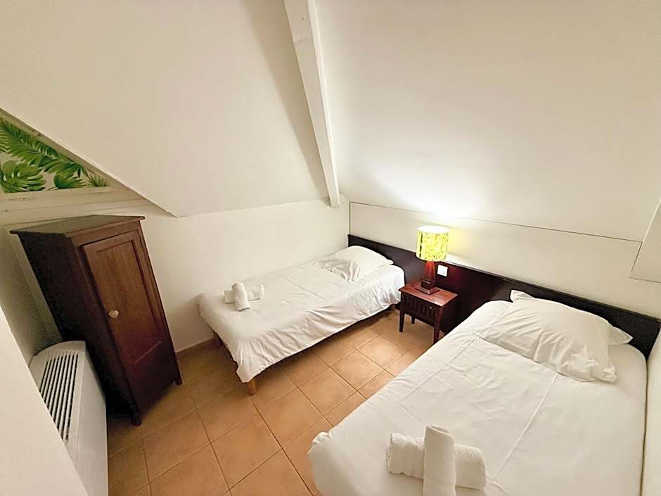 Sur la Plage - Club Sainte-Anne