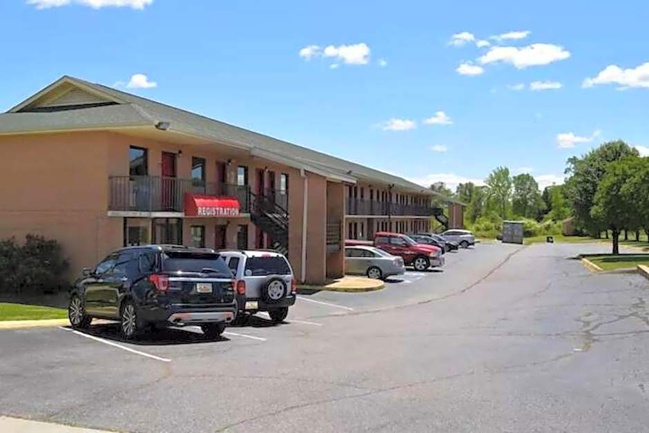 OYO Hotel Richburg SC I-77