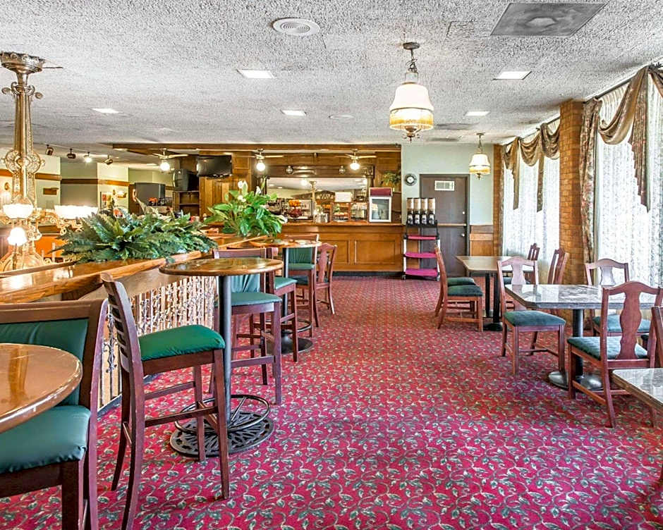 Rodeway Inn & Suites Boulder Broker