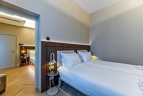 Family Room with One King Bed and Two Single Beds