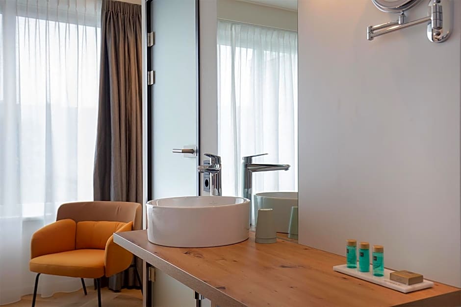 Snoozz Hotels Bolsward Boutique hotel zonder receptie met digitale sleutel