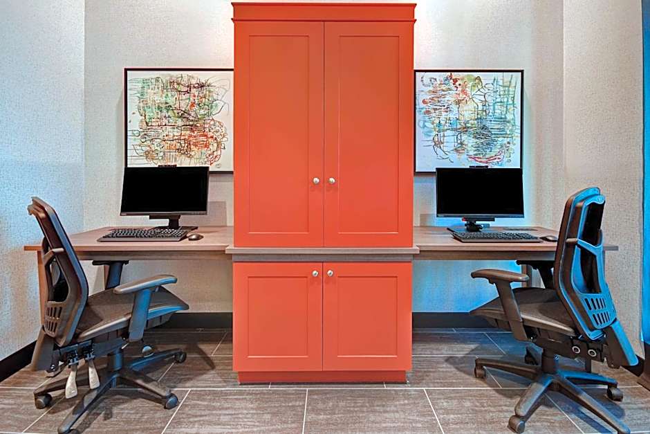 Home2 Suites by Hilton Kalamazoo Downtown, MI