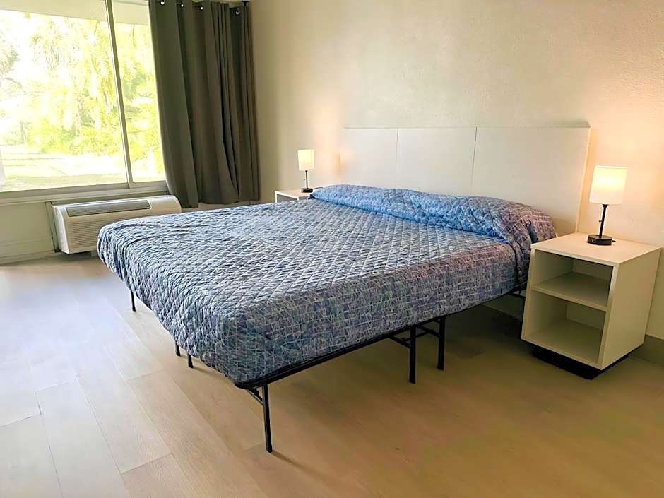 Stayable Suites Lakeland