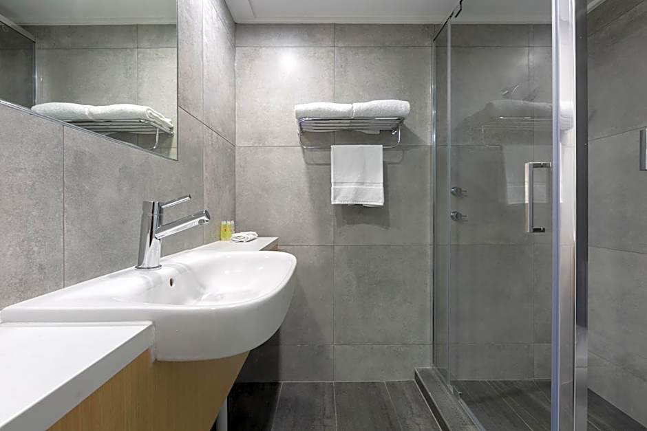 ibis Styles Canberra Eagle Hawk