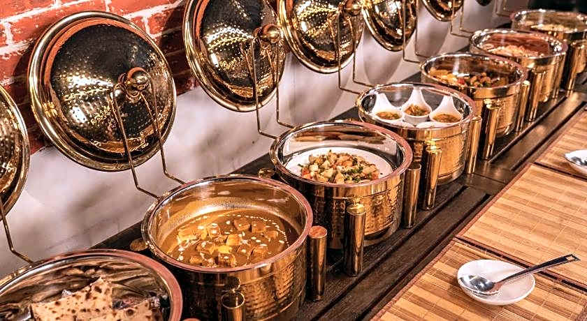 Oakwood Residence Sukhumvit 24 Hotel