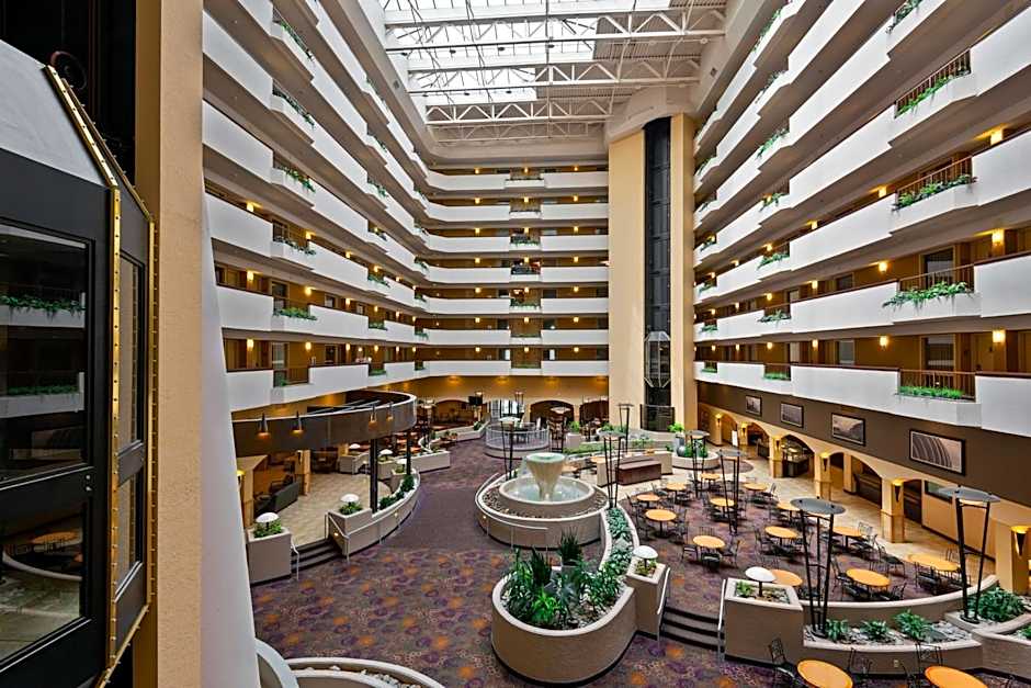 Embassy Suites By Hilton Hotel Kansas City-International Airport