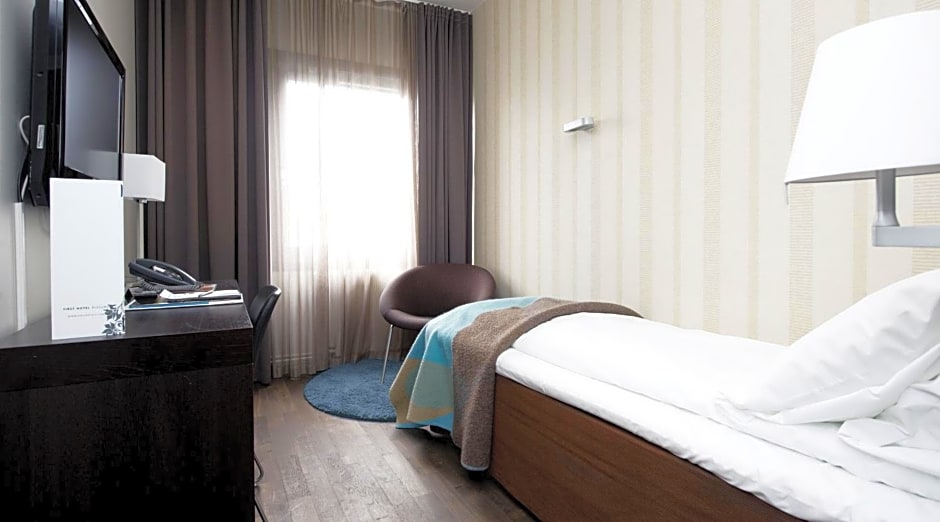 First Hotel Atlantica