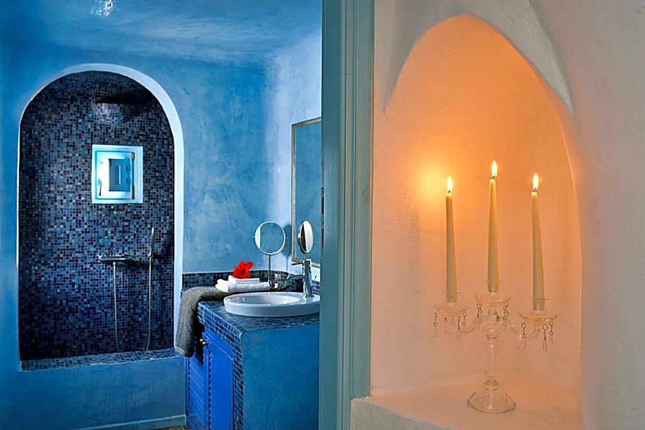 Dreams Luxury Suites