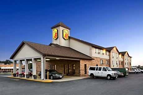 Super 8 by Wyndham Mt. Vernon