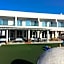 Christopher's Sandy Beach Suites