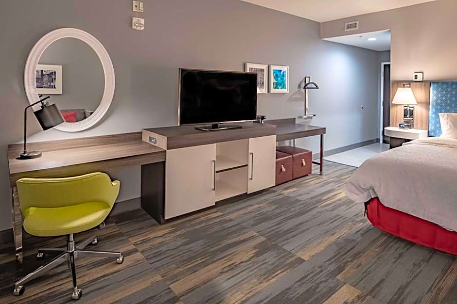 Hampton Inn By Hilton and Suites Dallas/Plano Central