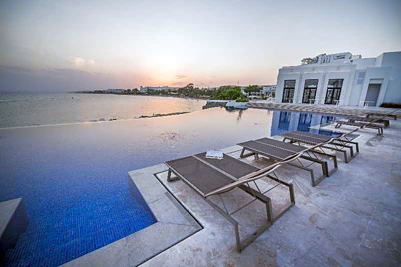 La Badira - Adult Only