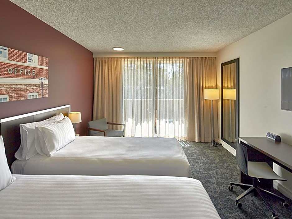 Mercure Perth On Hay