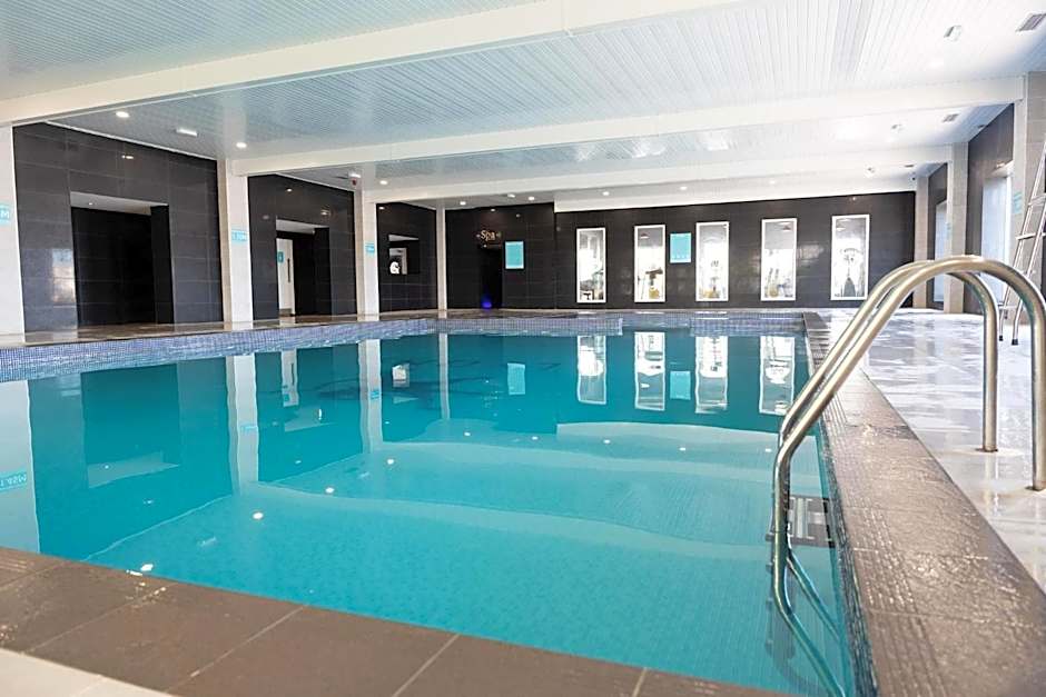 Luxurious caravan in Lyons Holiday Park Rhyl