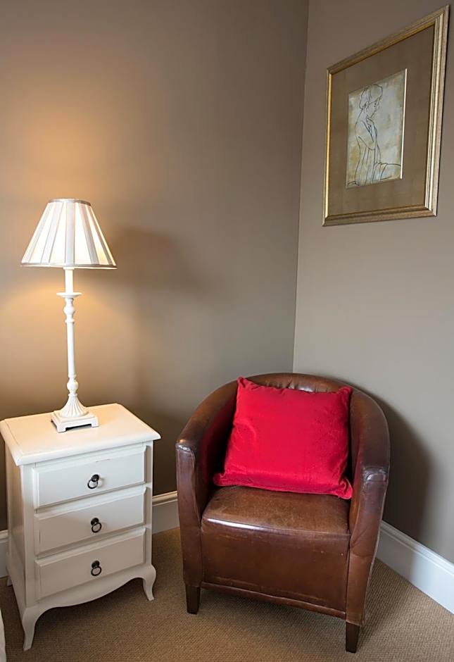 The Beaufort, Raglan