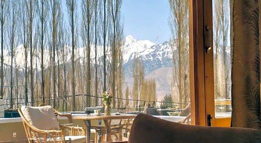 Glacier View Guest House