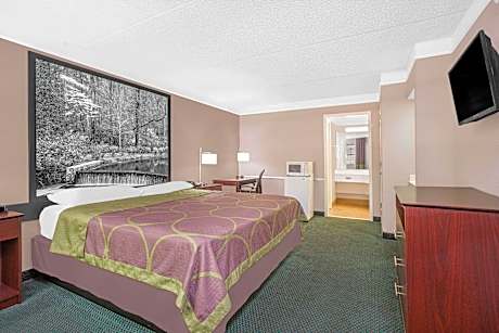 1 King Bed, Mobility Accessible Room, Non-Smoking