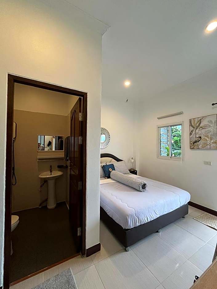 Passion Nai Harn Guesthouse