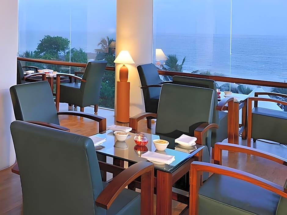 Gokulam Grand Turtle on the Beach Resort and Spa