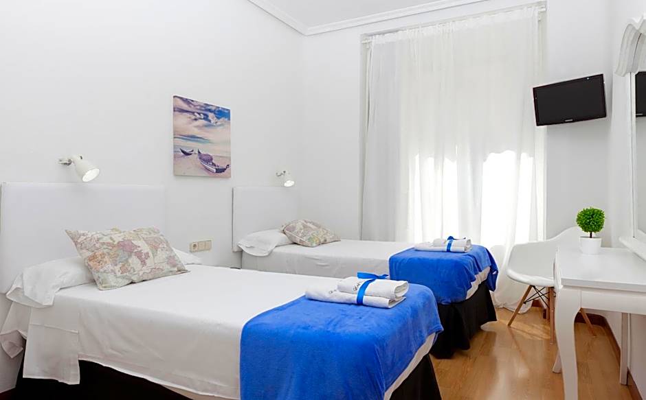 Hostal Vazquez De Mella