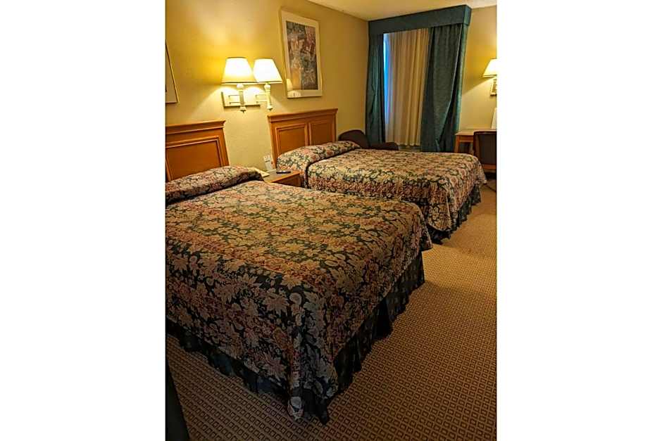Fairview Inn By OYO Hesston I-135