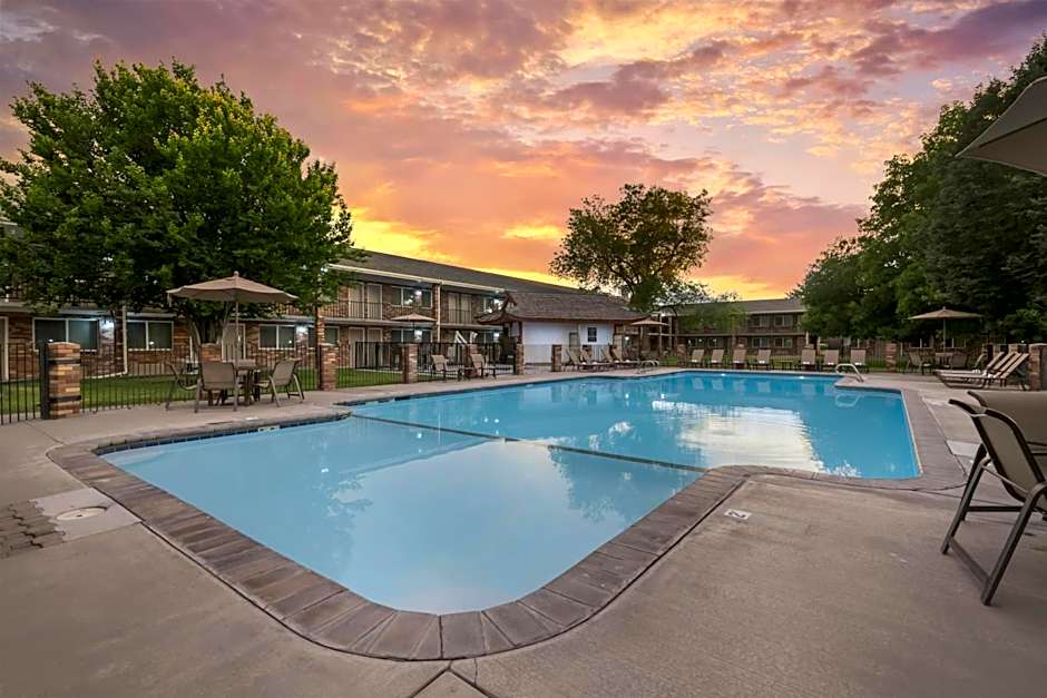 Best Western Plus Burley Inn & Convention Center