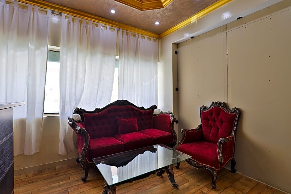 OYO 273 Star Yanbu Hotel Suites