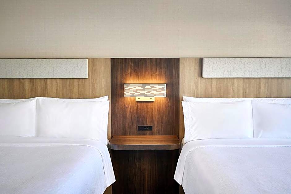 Holiday Inn Express & Suites Kitchener Southeast By IHG