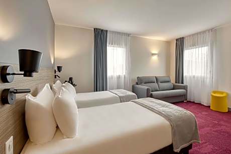 Family Room with Sofa Bed - Non-Smoking