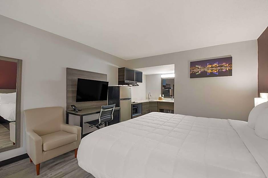 Suburban Studios Cleveland Central