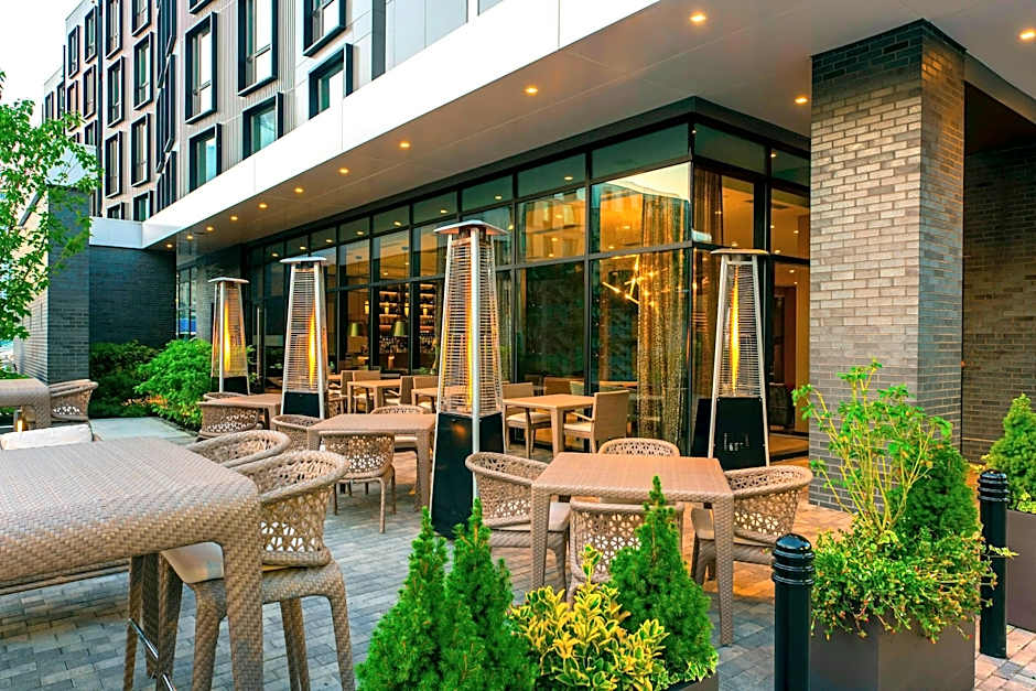 AC Hotel Boston Downtown