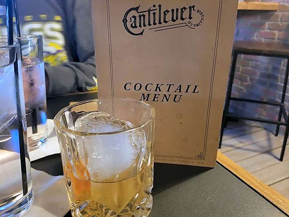 Cantilever Hotel, Trademark Collection by Wyndham