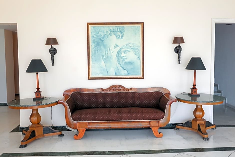 Kanapitsa Mare Hotel