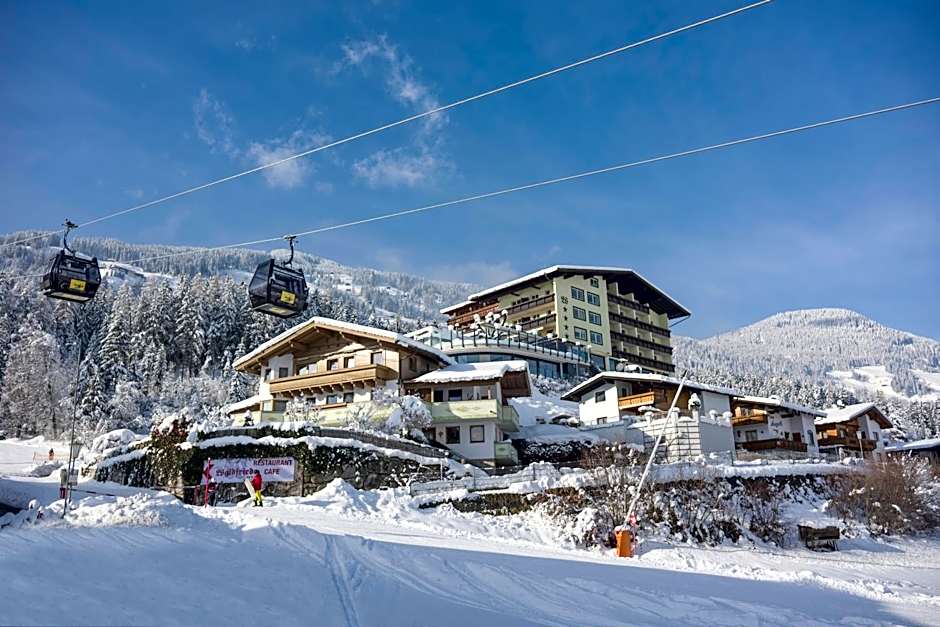 Hotel Waldfriede - Der Logenplatz im Zillertal