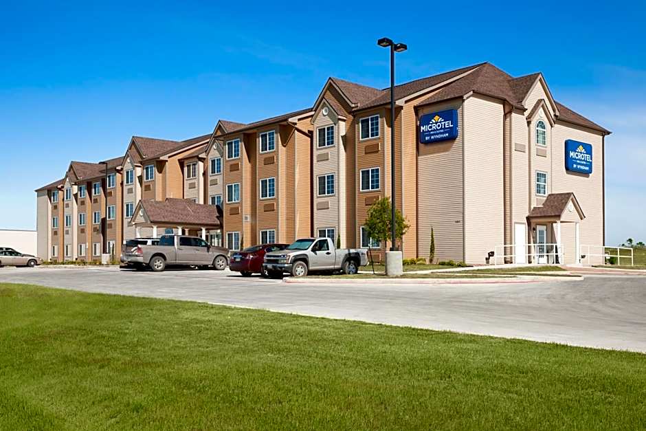 Microtel Inn & Suites By Wyndham Pleasanton