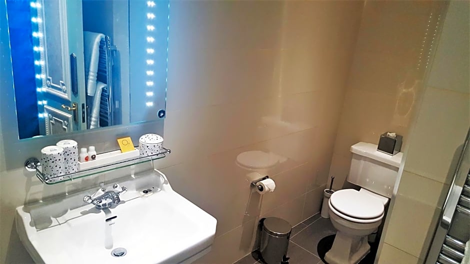 London Elizabeth Hotel