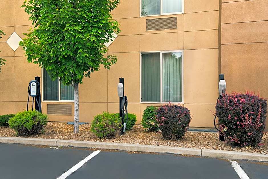 Oxford Suites Spokane