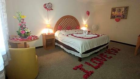 King Room with Mountain View