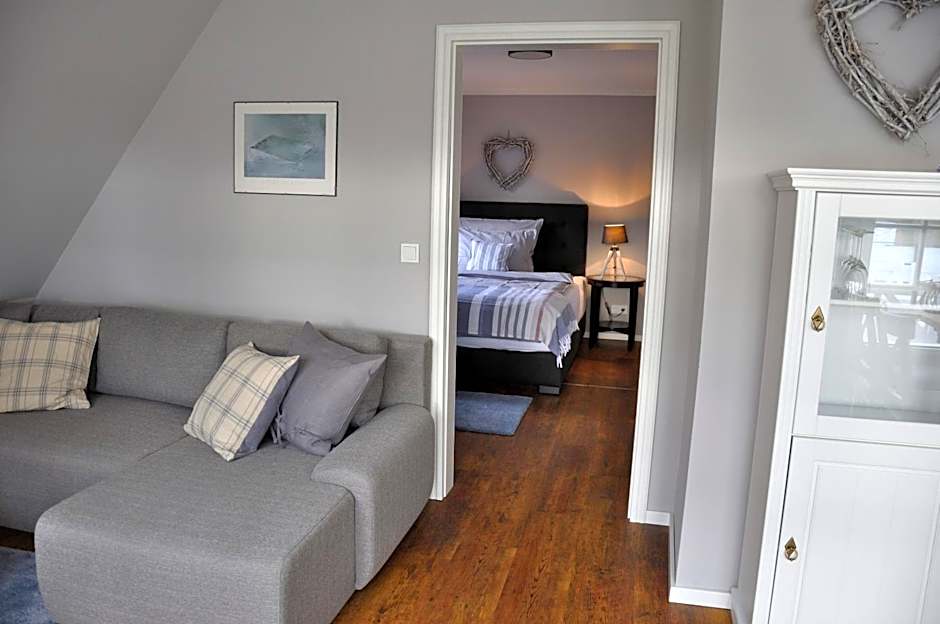 Friesen-Lodge Apartments