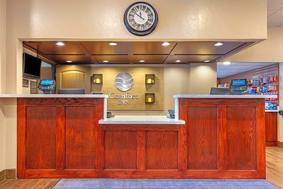 Comfort Inn City of Natural Lakes