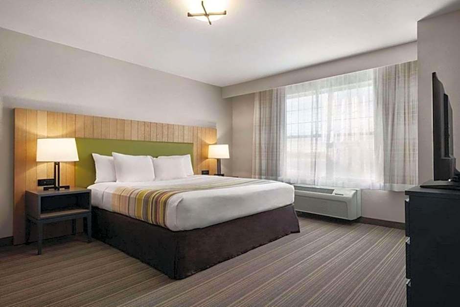 Country Inn & Suites by Radisson, Green Bay East, WI